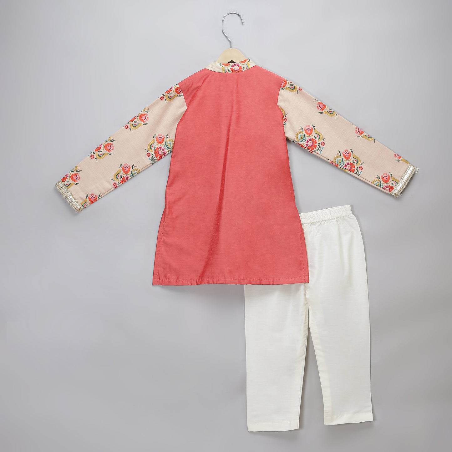Coral Big boota Printed Kurta Pyjama set