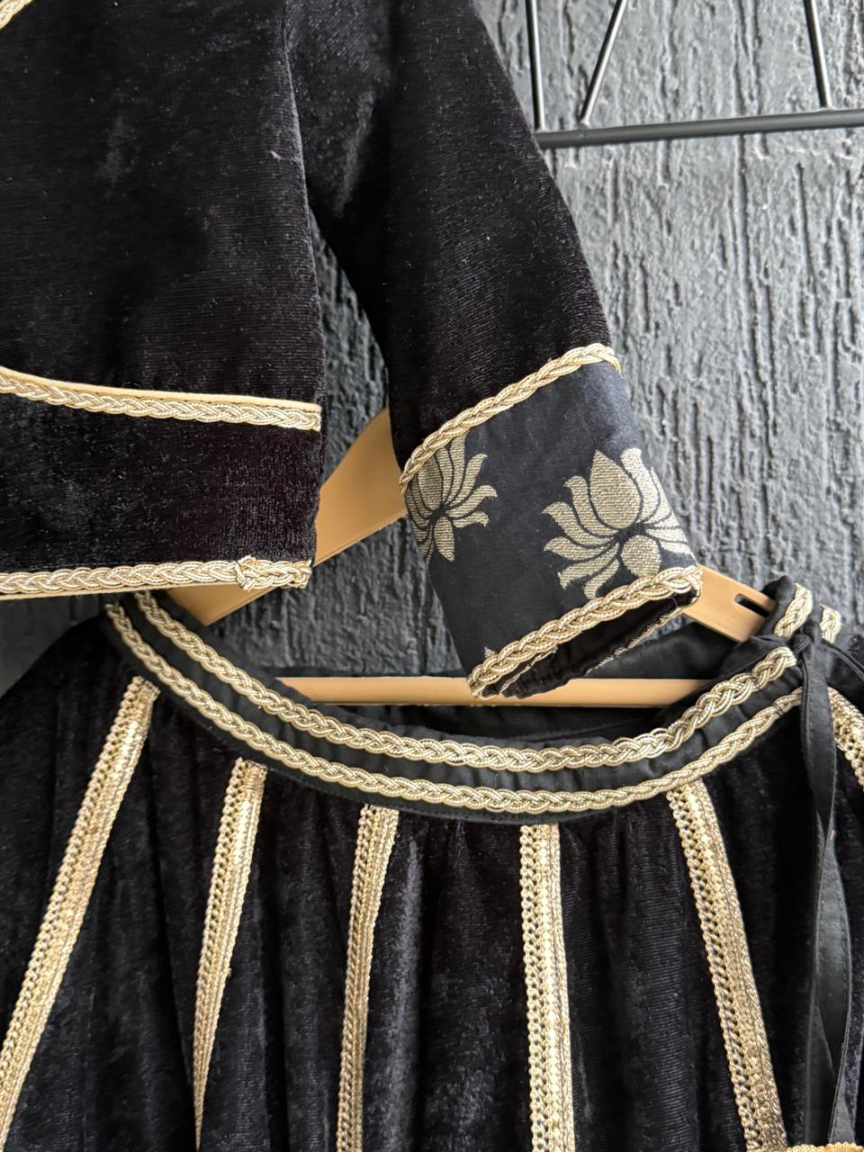 Black Velvet Lehnga (Bua Ki Shaadi )