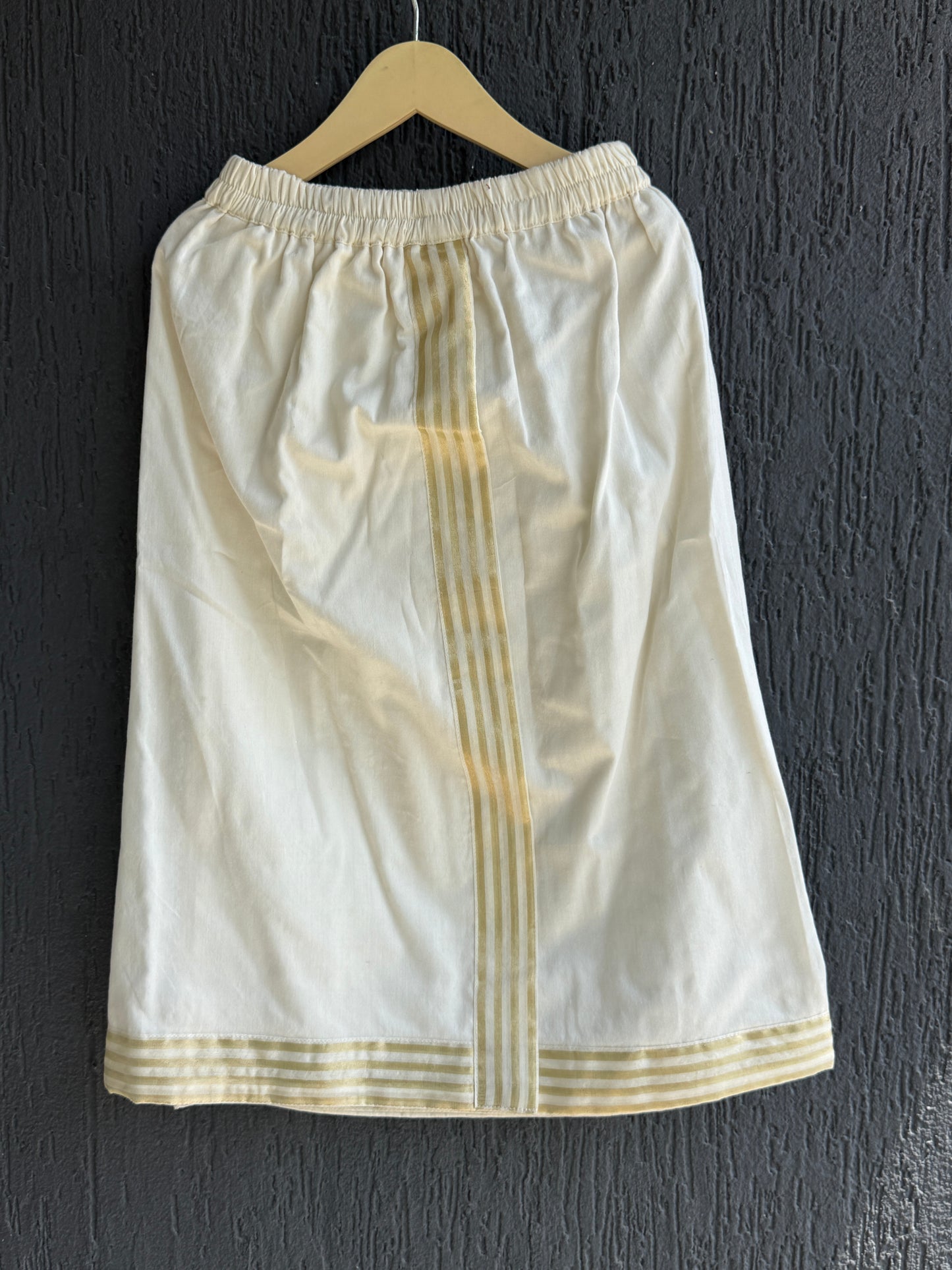 Off White Shirt Lungi Set with Patka