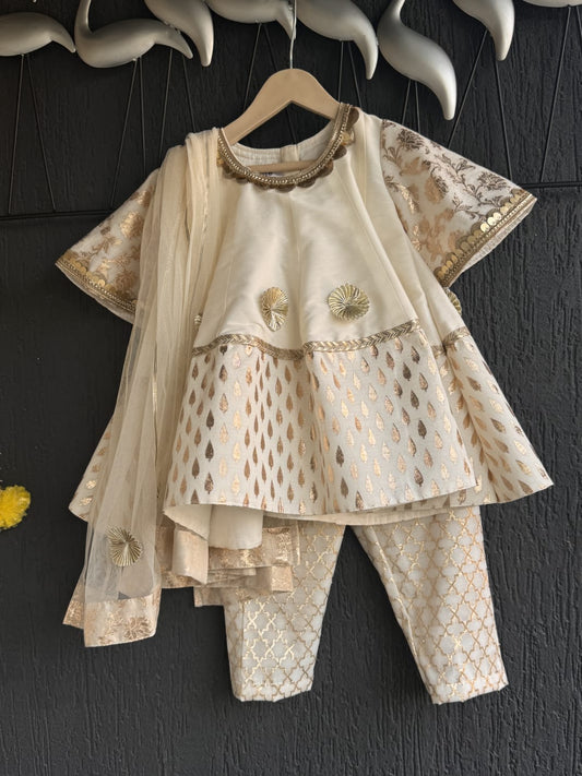 Off White Chanderi Kurta set