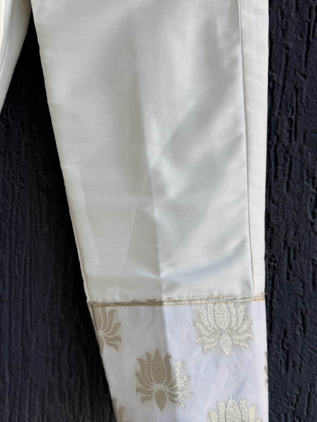 White velvet lotus emb kurta set
