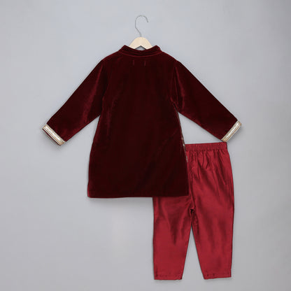 Maroon Velvet bandhgala embroidery set
