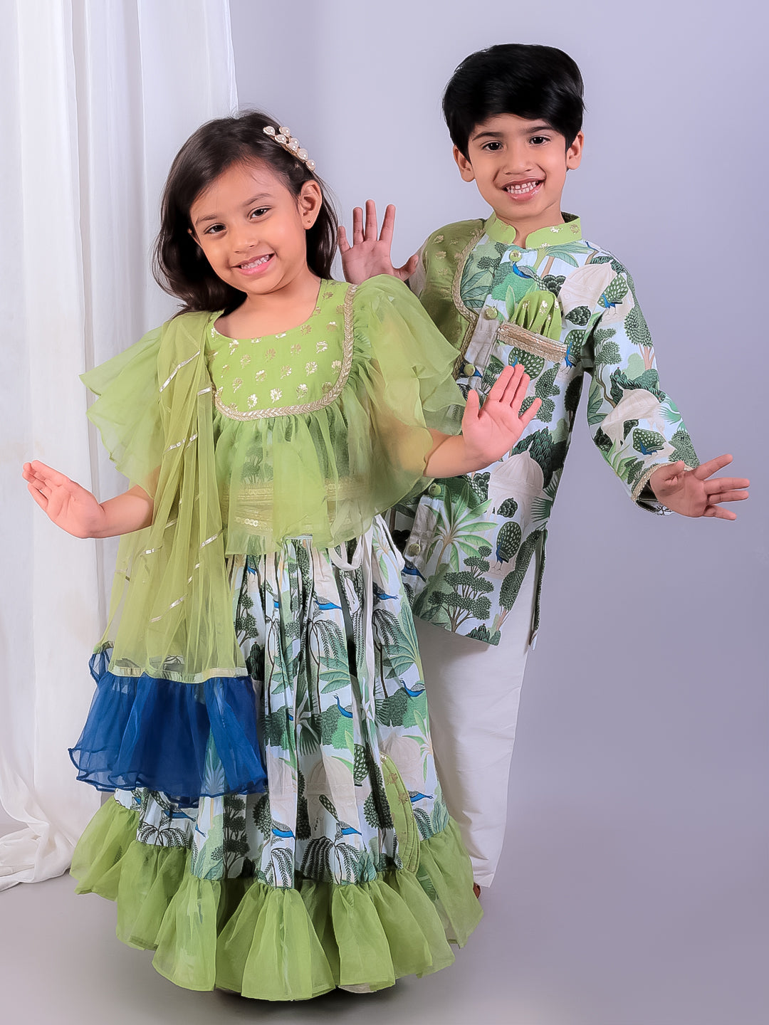 Green jungle printed kurta pyjama with chanderi panels