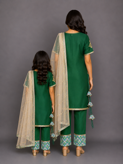 Color blocking green A-line kurta set