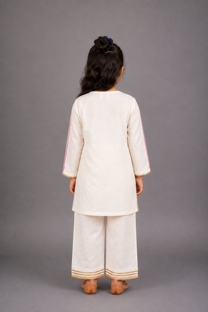 Colorful Holi Hands Embroidered Kurta Pyjama