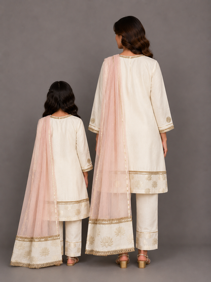 White Velvet Lotus Embroidery Kurta set