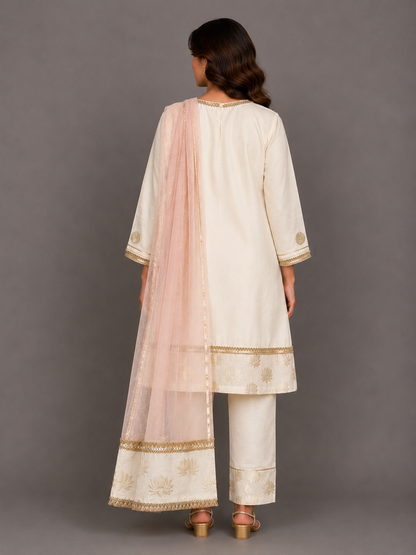 White Velvet Lotus Embroidery Kurta set