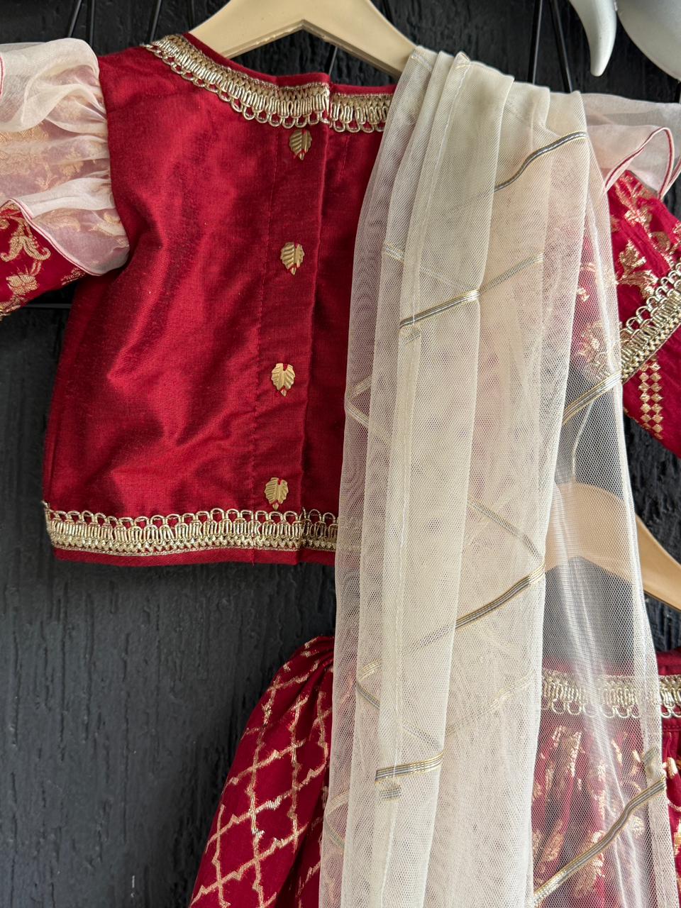 Red Chanderi attached dupatta lehnga set ( FIFI / BUA KI SHAADI)