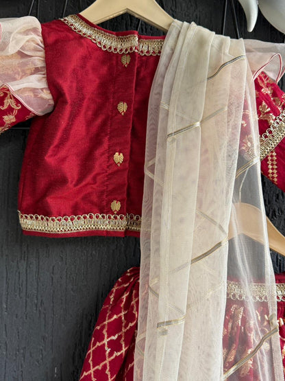 Red Chanderi attached dupatta lehnga set ( FIFI / BUA KI SHAADI)