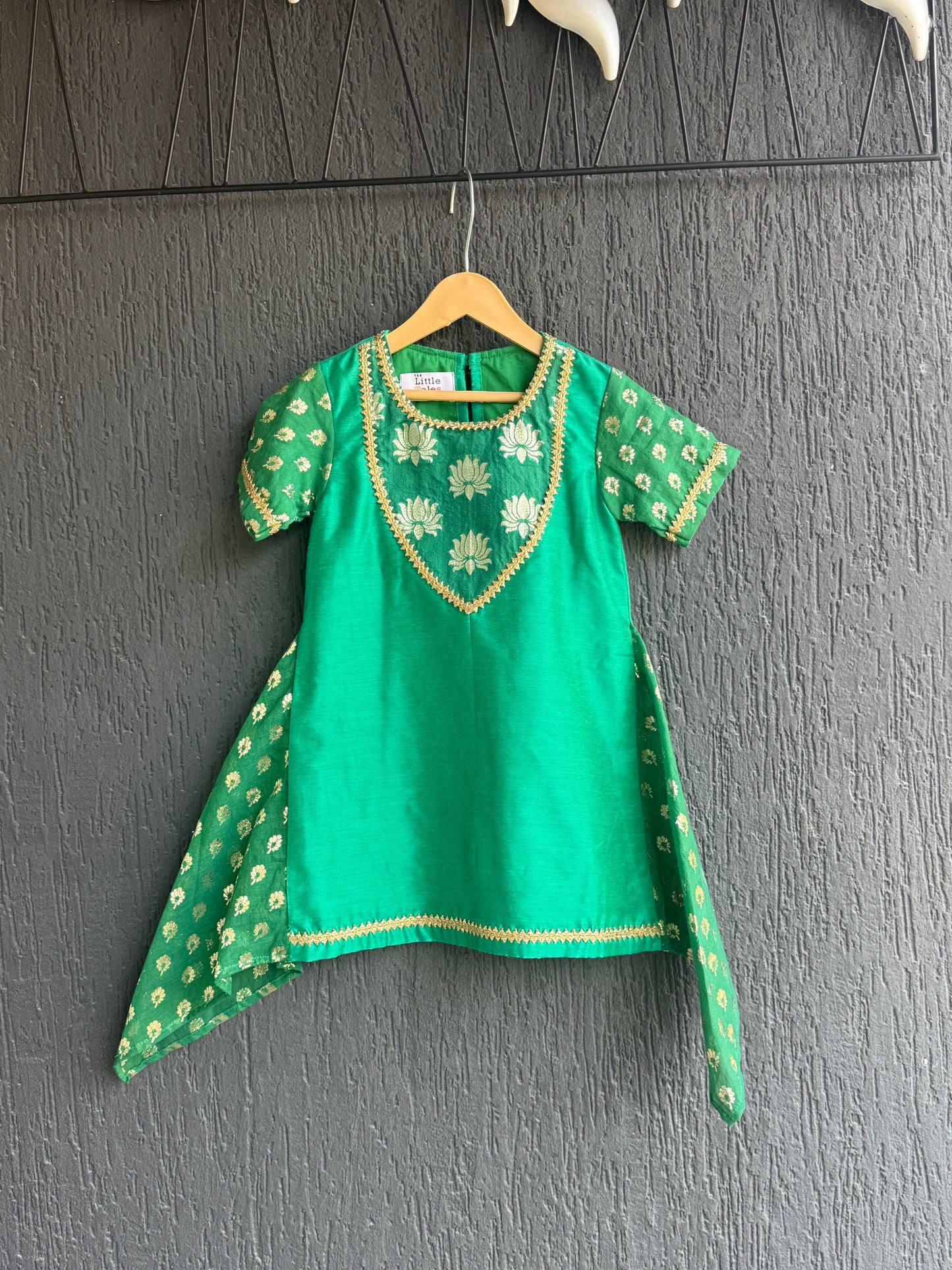 Green Chanderi Kurta Trouser with Dupatta