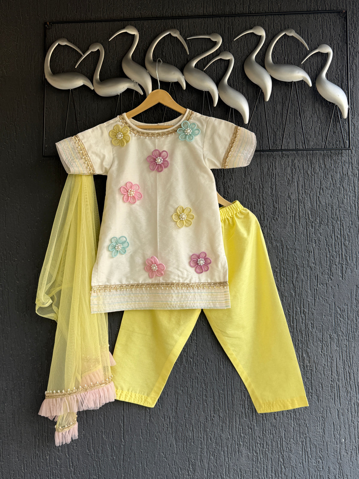 0ff white 3D flower kurta set