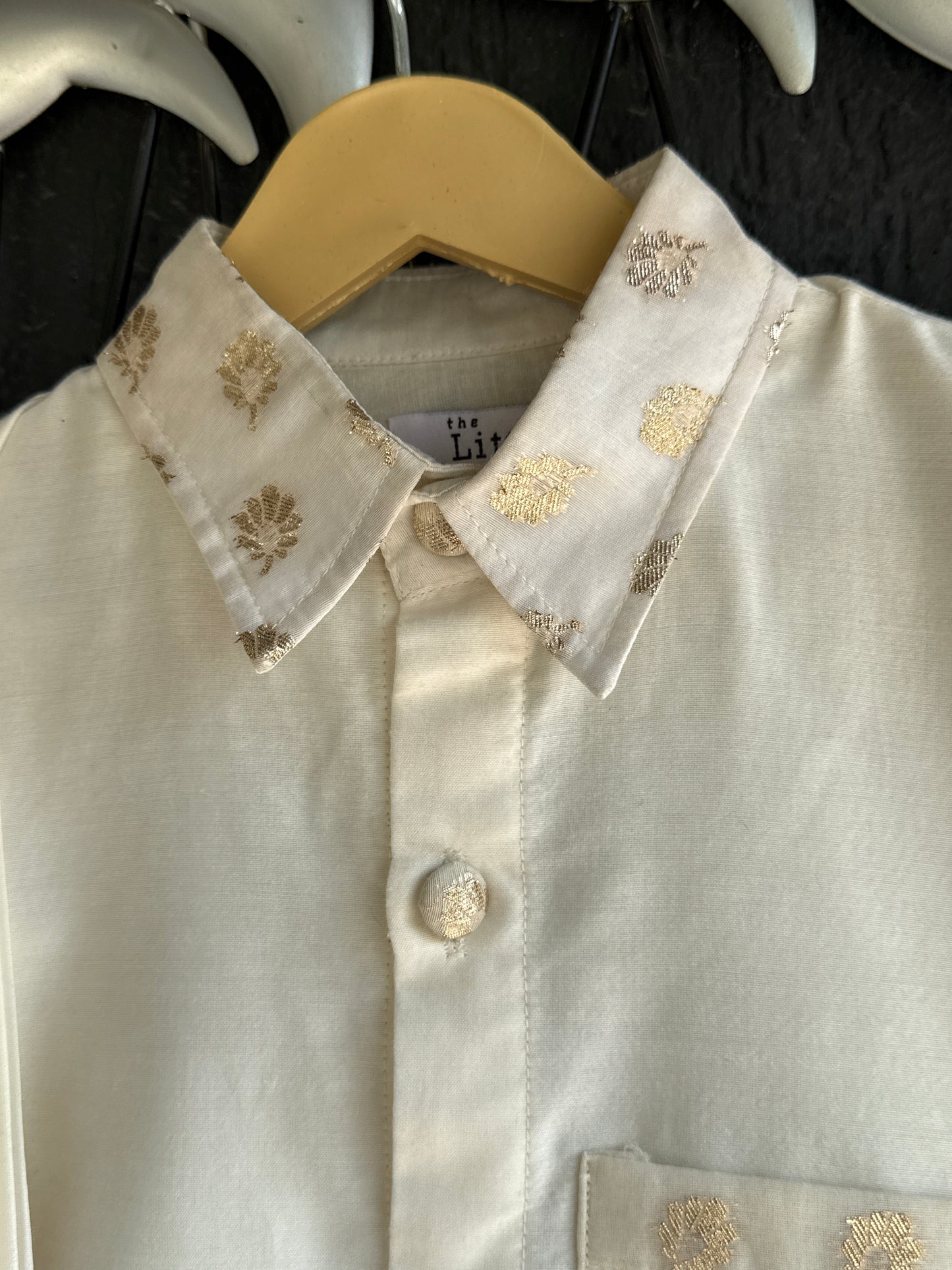 Off White Shirt Lungi Set with Patka