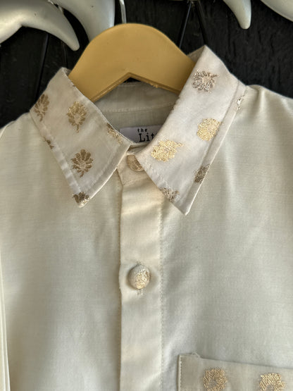 Off White Shirt Lungi Set with Patka