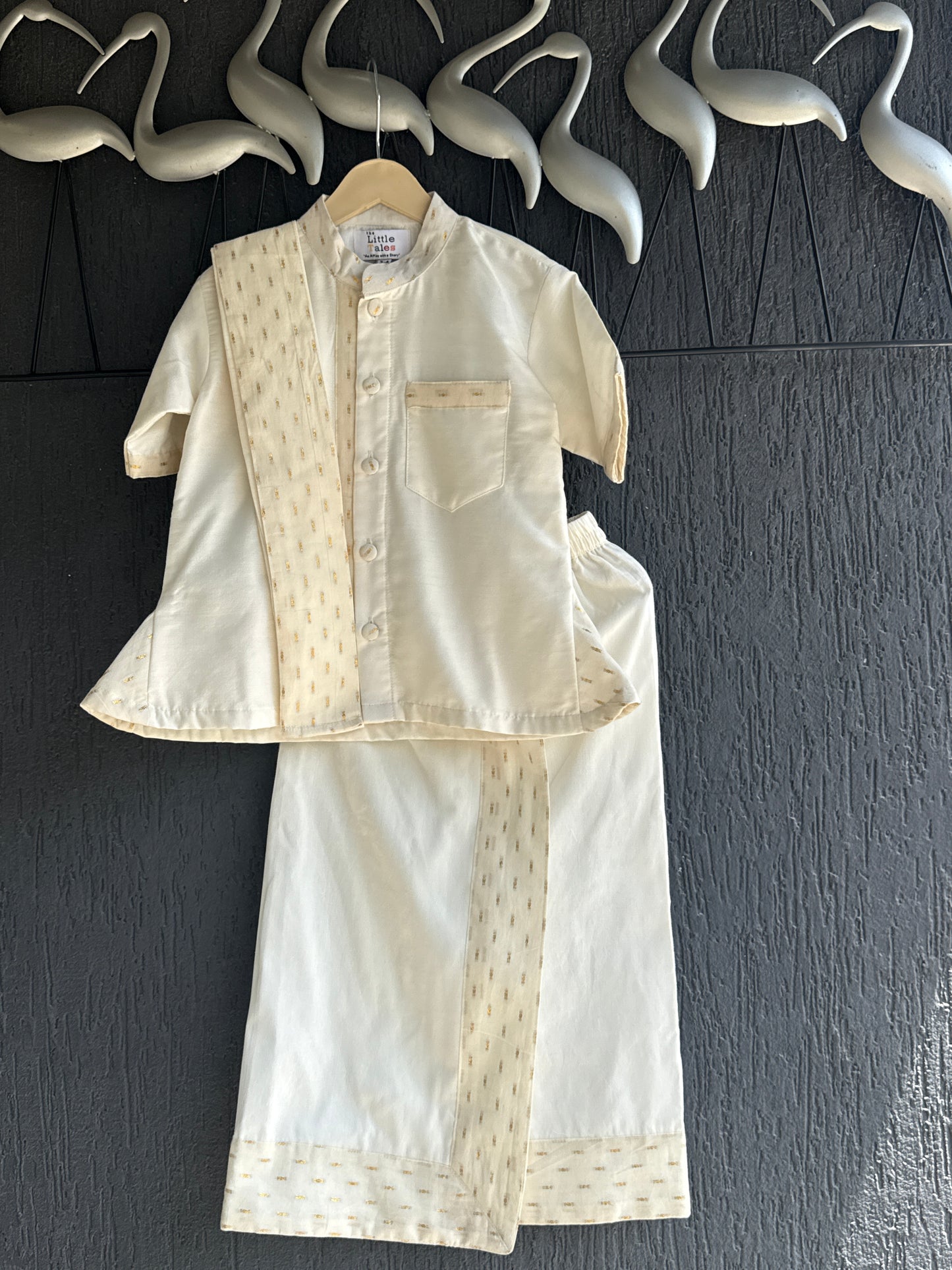 Off White Nehru Collar Shirt Lungi Set with Patka