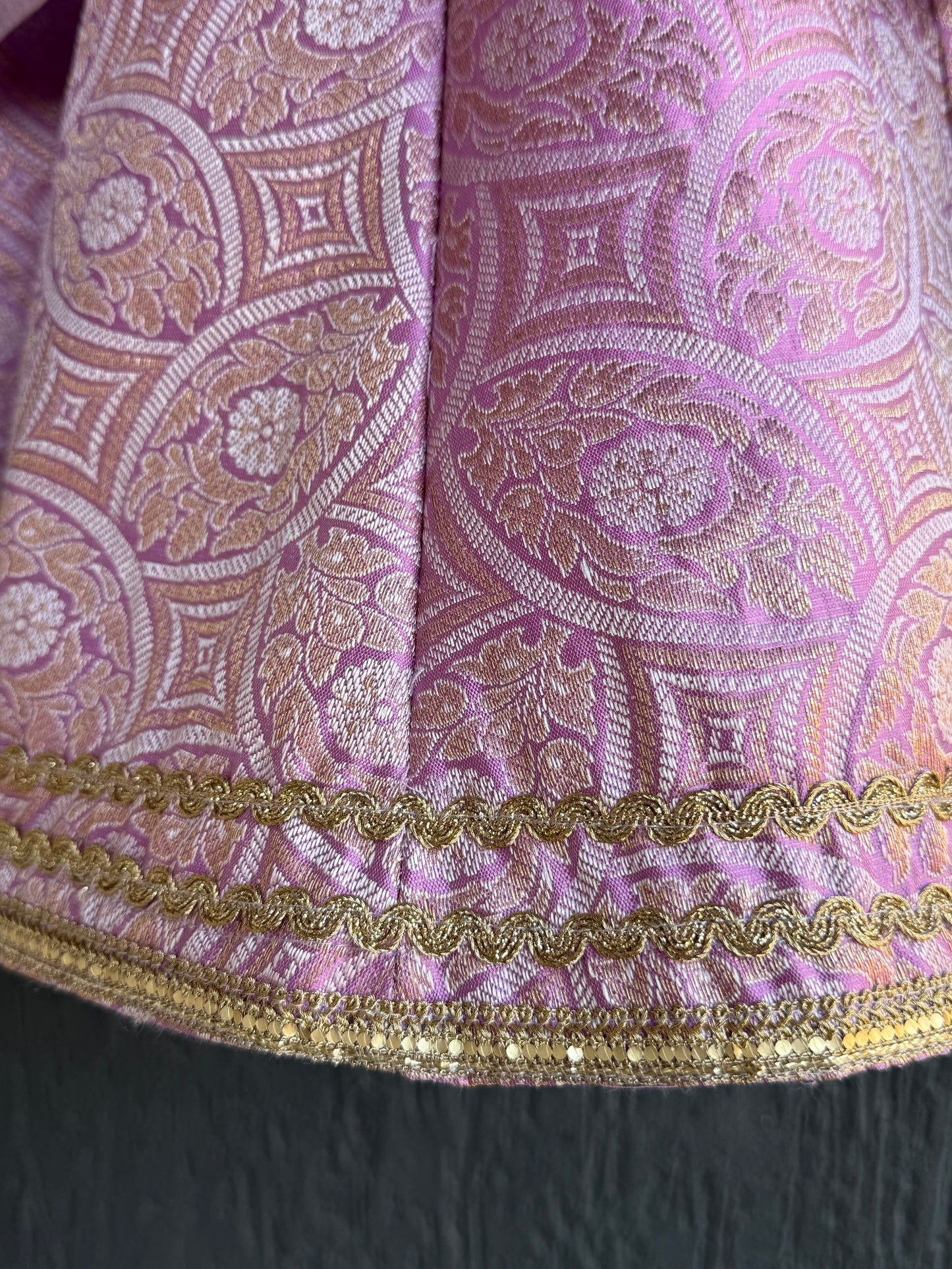Lavendar Brocade lehnga set