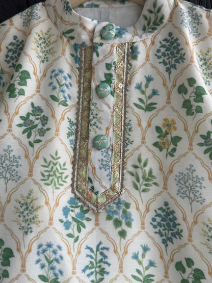 Off white Kurta with Chanderi hem finishings