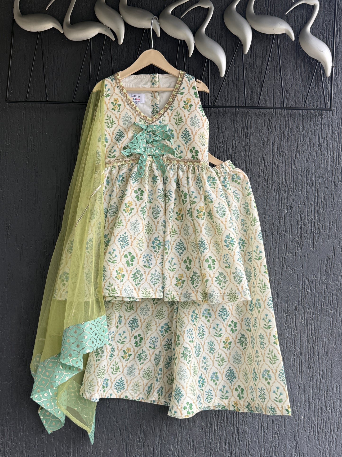 Off White Green Printed Bow Kurta set