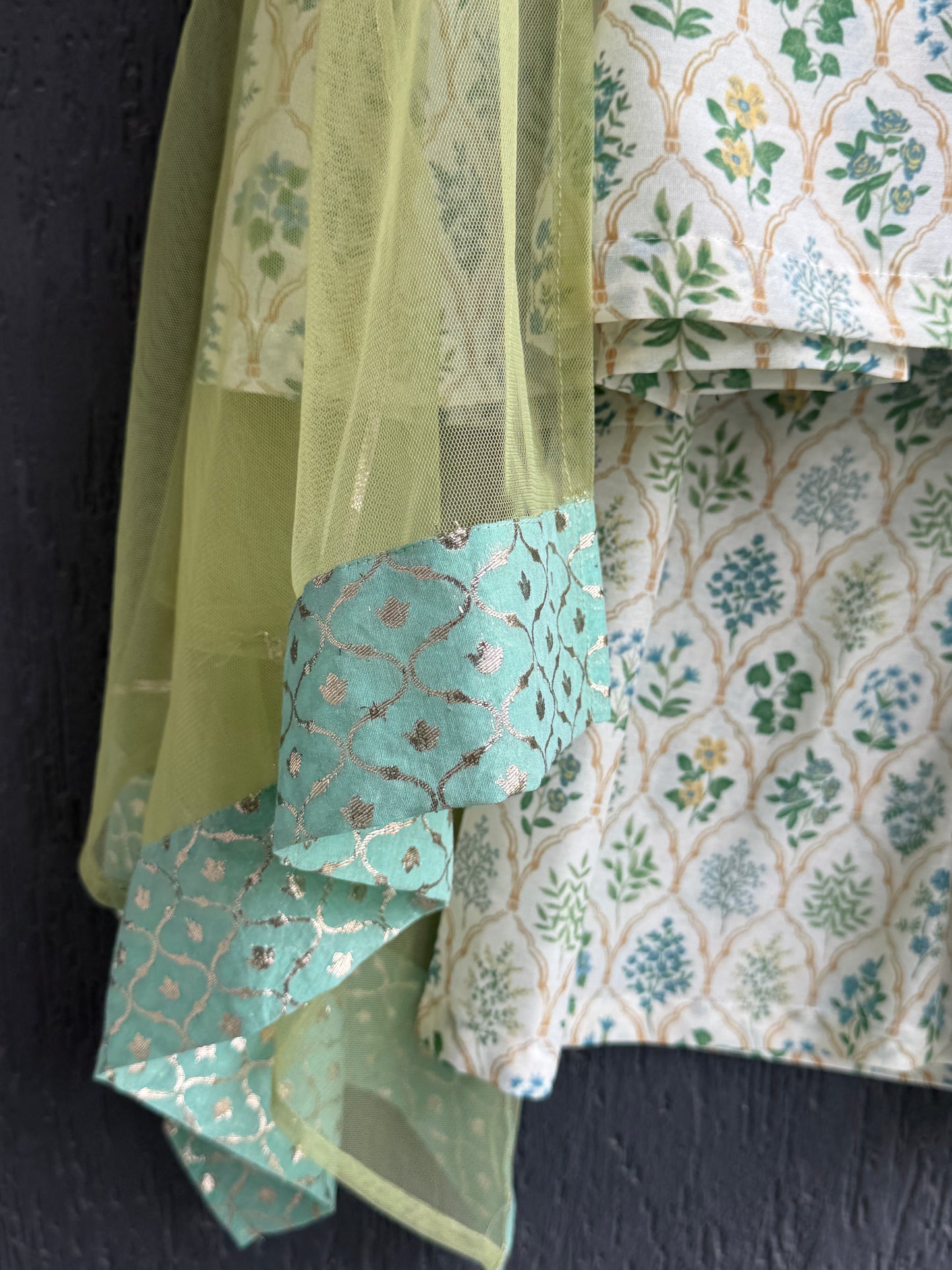 Off White Green Printed Bow Kurta set