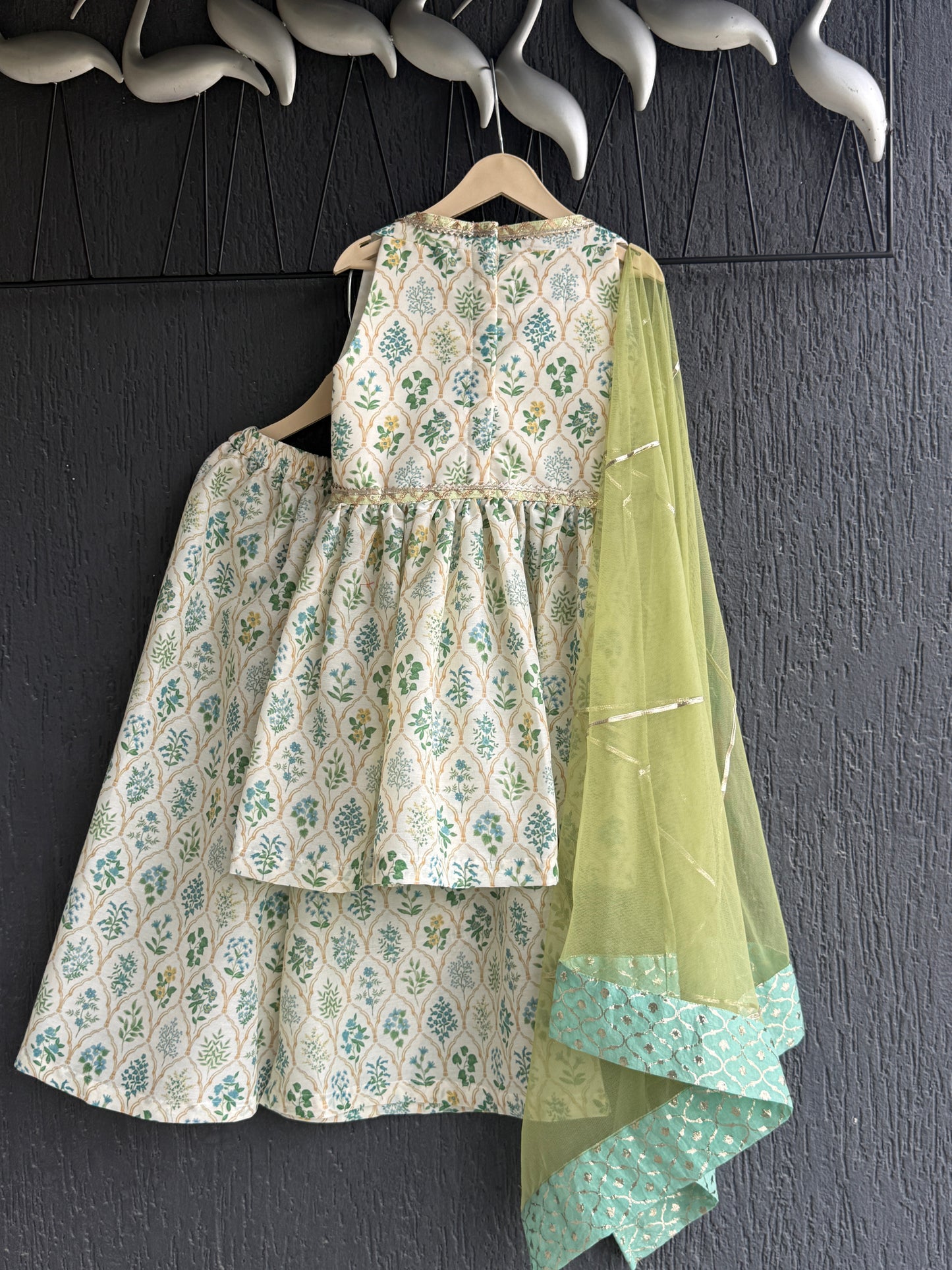 Off White Green Printed Bow Kurta set
